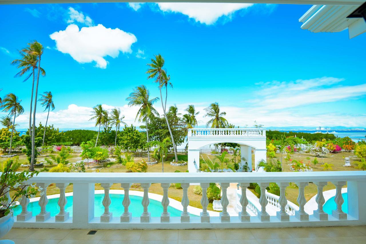 Отель Casablanca By The Sea Olango Island Экстерьер фото