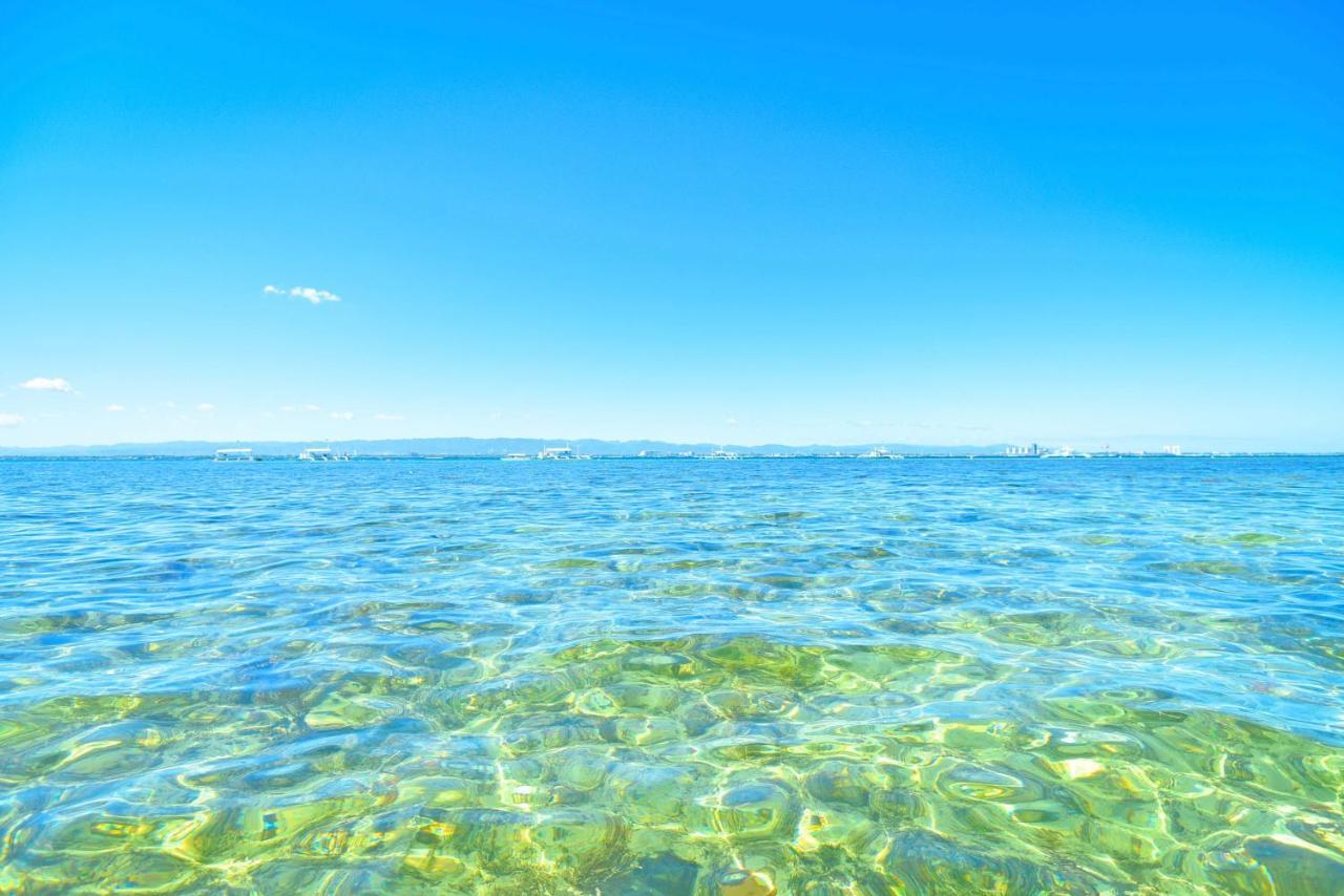 Отель Casablanca By The Sea Olango Island Экстерьер фото
